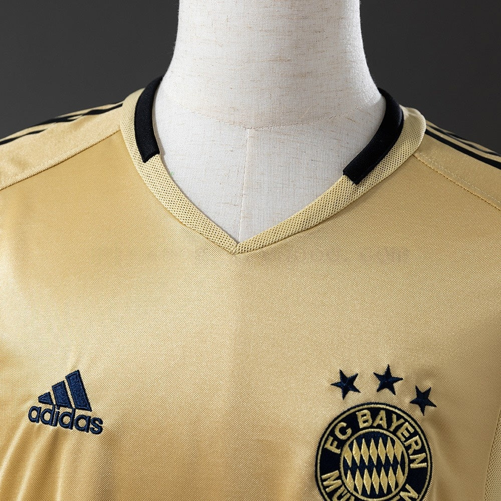 Bayern Munich Jersey 2004/05 Away Retro Football Kit