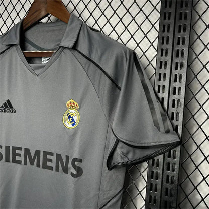 Retro Real Madrid Third Jersey 05/06 Football Kit