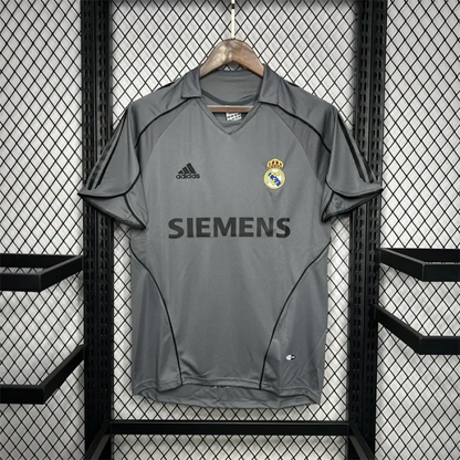 Retro Real Madrid Third Jersey 05/06 Football Kit